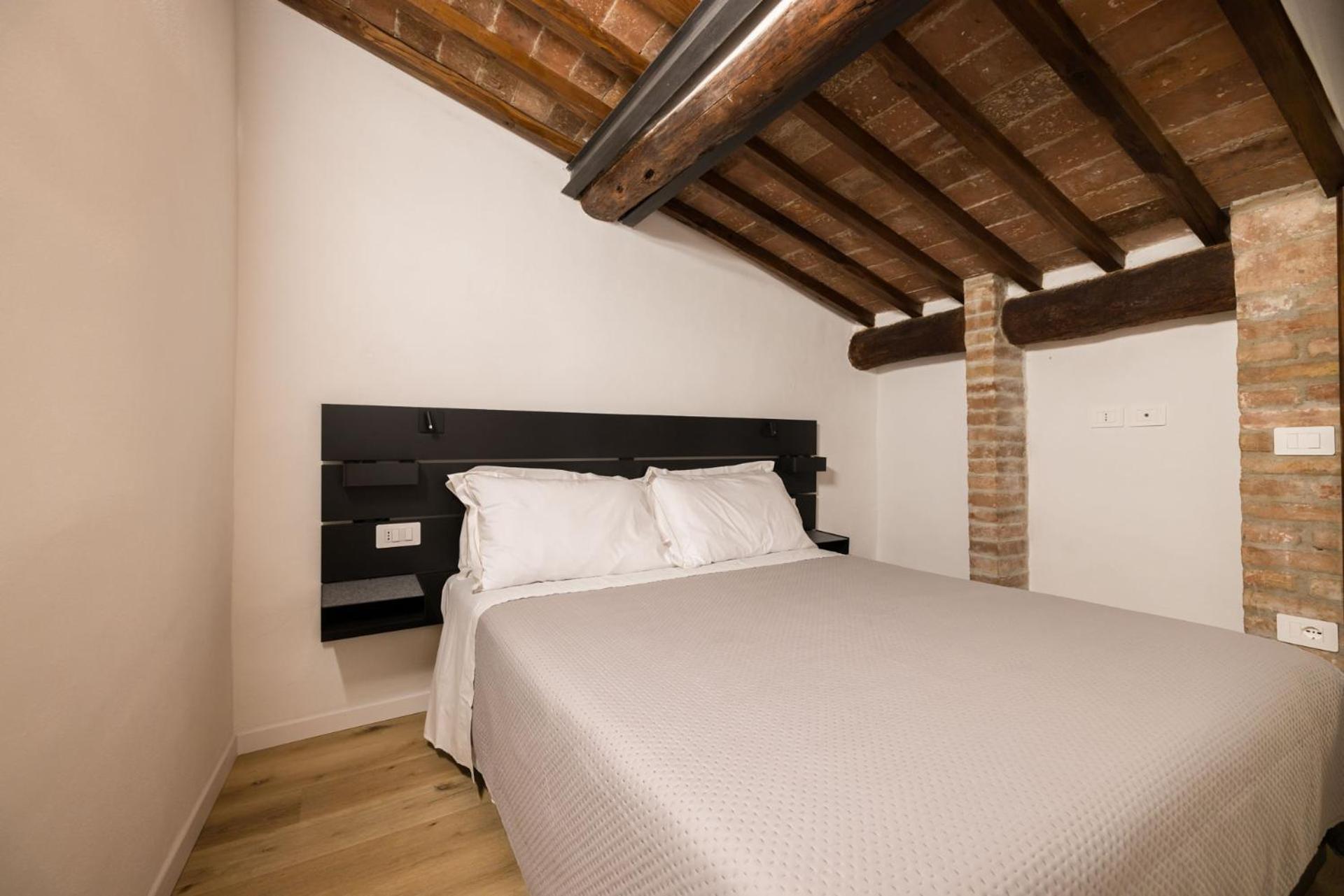 Apartment Sui Tetti Di Ovile Siena