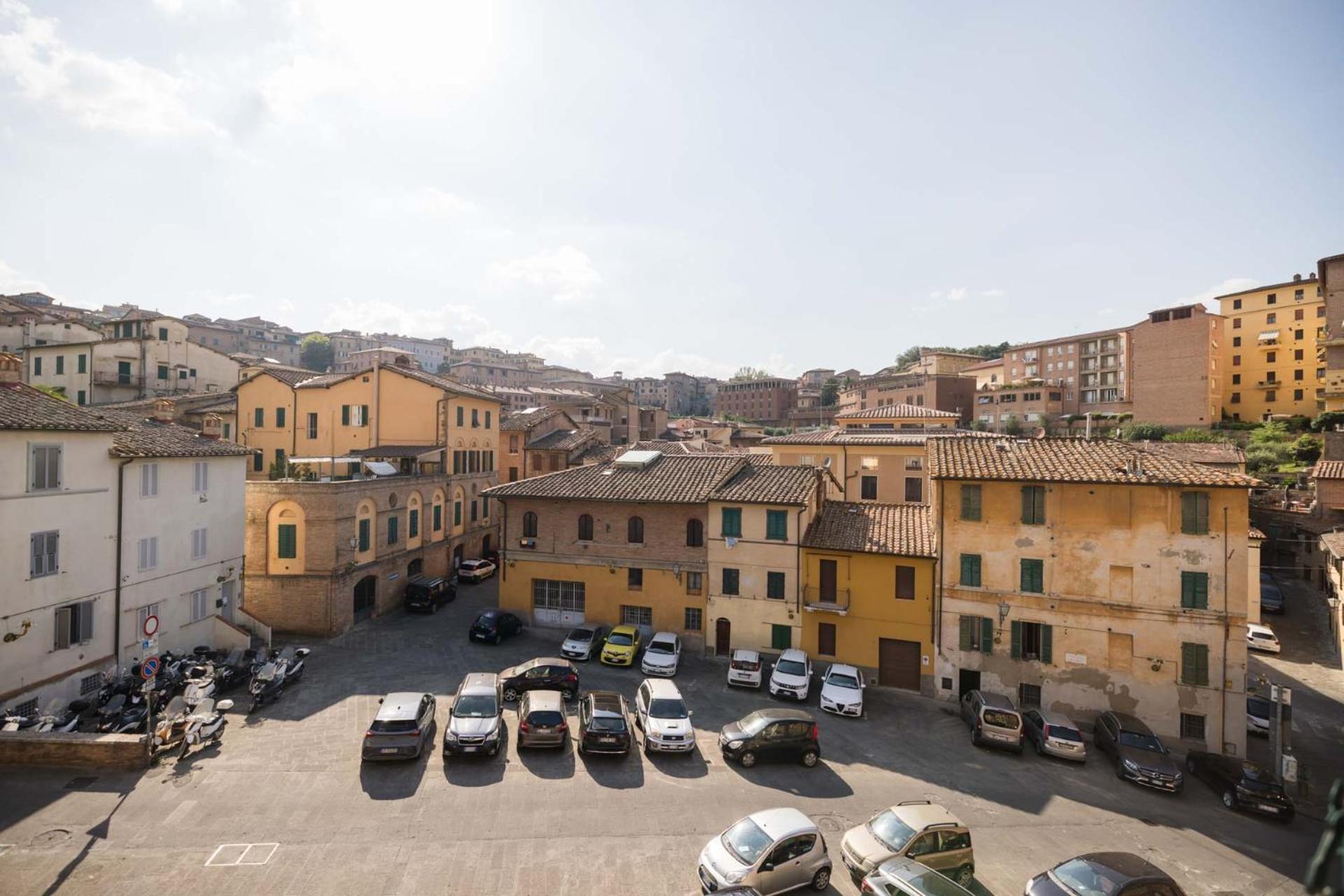 Apartment Sui Tetti Di Ovile Siena